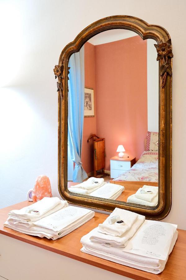 Xenia Apartments - Elegant Flat In The Center Of Милано Екстериор снимка